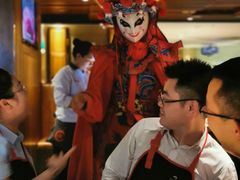 -海底捞火锅鲜切牛肉主题店(长寿路店)