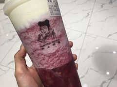 -沪上阿姨鲜果茶(世茂广场宽厚里店)