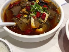 -渝是乎酸菜鱼·川渝小炒(新世界百货望京店)