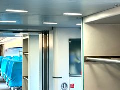 -龙阳路磁悬浮列车总站-停车场