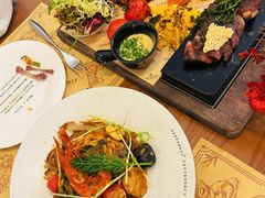 -Mark&Mars Restaurant