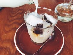 -ROAST coffee & eatery