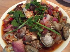 蒜香耗油丁丁兔-罗妈砂锅(四川成都奎星楼店)