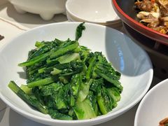 -阿瓦山寨·湘菜现炒·剁椒鱼头王(咸阳总店)