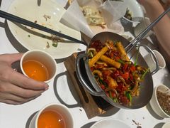 -楚山晓·湖北菜(武汉光谷K11店)