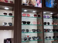 -视野联行眼镜蔡司·依视路官方授权店(顺城店)