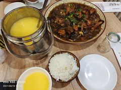 -老码头黑皮肘子锅包肉(赣水路店)