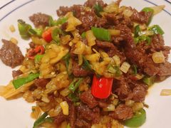 抱腌菜牛肉-东门头·江鲜小馆(新天地店)