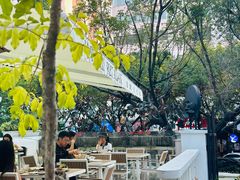 -Mark&Mars Restaurant