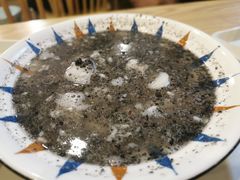 芝麻花生醪糟小汤圆-正南齐北·老街糯米团(洪崖洞店)
