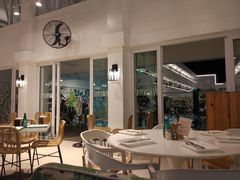 -Cha Cha's Beach Cafe