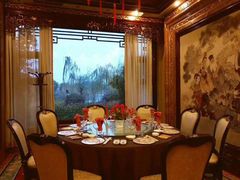 包厢-鹊华居·地道鲁菜·海鲜·融合味(大明湖店)