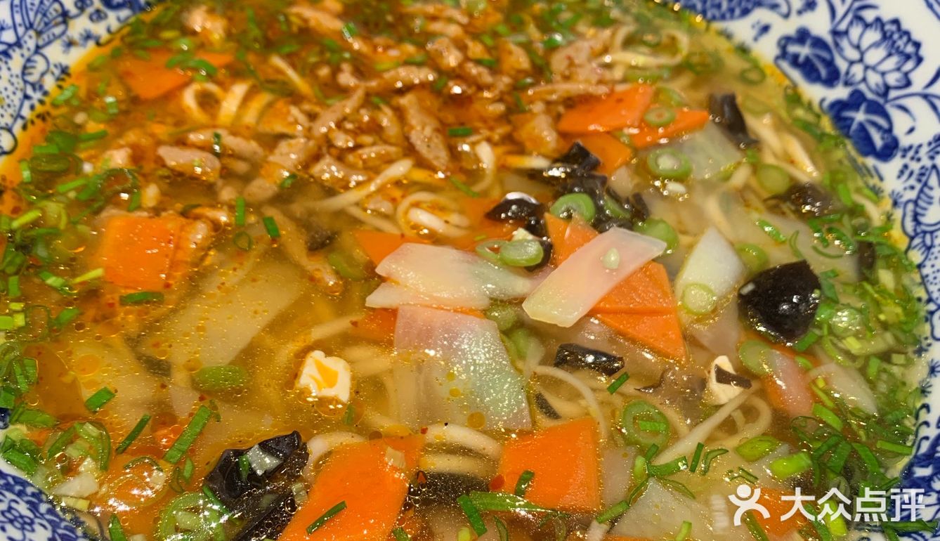食面食的，味道还可以，店员很有礼貌。最喜欢凉拌土豆丝