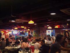 大堂-鲜入围煮花胶鸡海鲜火锅