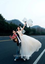 -雪中彩影婚纱摄影·品控旗舰店