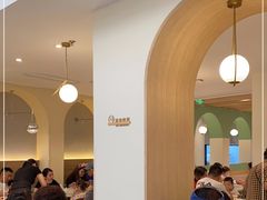等位区-南小馆(迪士尼小镇店)