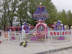 -稻香湖景欢乐岛温泉城堡