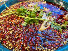 -渔香岛美蛙鱼头火锅(黔灵山公园店)