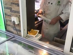 -老新隆牛肉锅贴(新街口店)