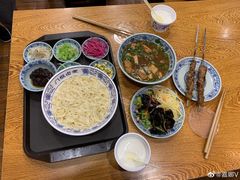 老北京炸酱面-门框胡同百年卤煮(新街口店)