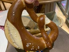 德式碱水面包棒-Paulaner·德国帕拉娜自酿啤酒餐厅(海上世界店)