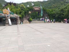 -东方熊牧场