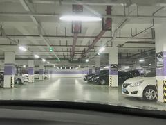 -经纬汇-停车场