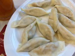 猪肉脆藕水饺-客临百思德·东北特色馆(龙湖时代天街店)