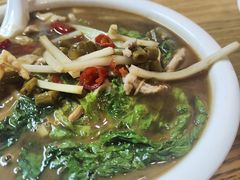 -牛八宝桂林米粉(八里庄店)