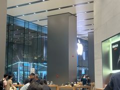 -Apple零售店(华贸购物中心店)