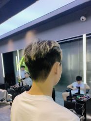 -不迫先生专业男士剪发