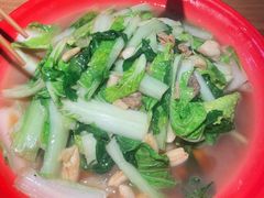 -半步颠小酒馆(繁花中心)