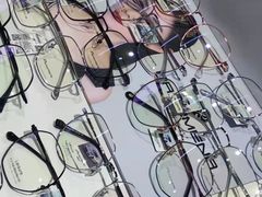 -臻美视爵眼镜·明月·依视路·蔡司折扣店(广渠门店)