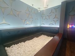 -范特西FANTASY量贩式KTV(民主广场店)