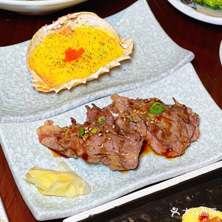 瞬间被治愈！寿喜锅、豪华鹅肝手握，每次都吃到光盘