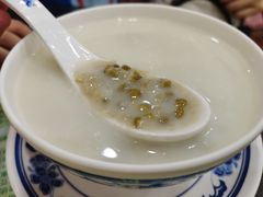 鲜奶绿豆沙-顺记冰室(宝华路店)