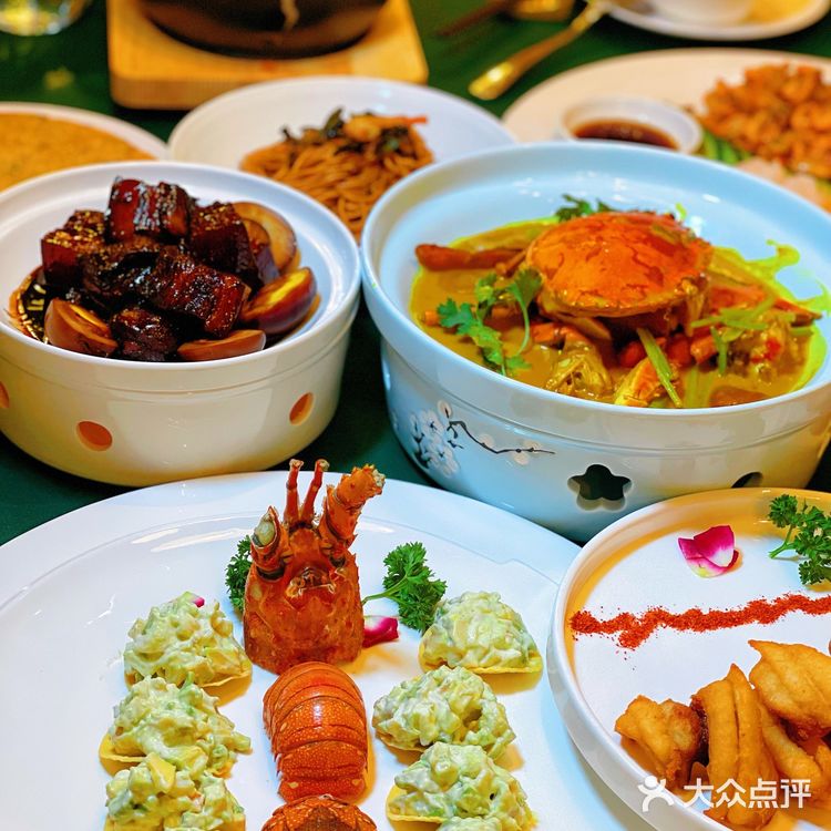 快来！这一道菜竟然用了25只大闸蟹！