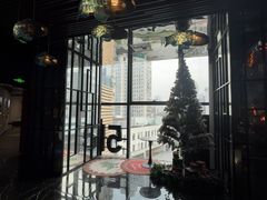 -屋有岛沉浸游戏旗舰店(中山公园店)