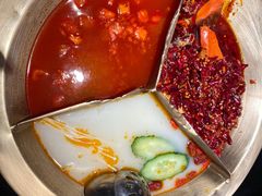 -周师兄大刀腰片火锅(洪崖洞旗舰店)