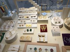 -LADY FAFA(巨鹿路陕西南路路口店)