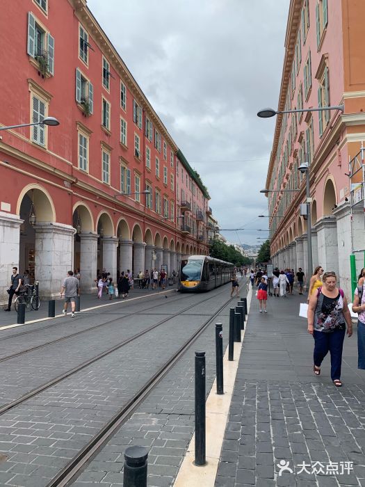 马塞纳广场图片