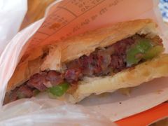 肥瘦相间驴肉火烧-驴公驴婆(曹杨店)