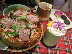 -Dragon Pizza•圆脸龙披萨·牛排餐厅