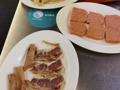 午餐肉-胡须佬鸡煲四季火锅店(石厦西村直营店)