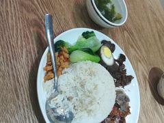 -汇吃汇喝美食街(上海建发浦悦荟广场店)