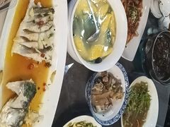 -洛东土菜馆(建国北路店)