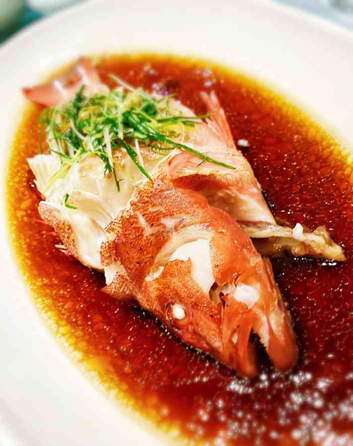 余记海鲜(合生广场店)-"菜心没盐味,白水煮的一样.鱼好吃,但是是.