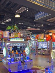 -卡通尼乐园(新达汇三林店)