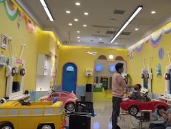 -爆米花儿童美发乐园