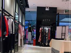 -阿玛施(万达广场松江店)